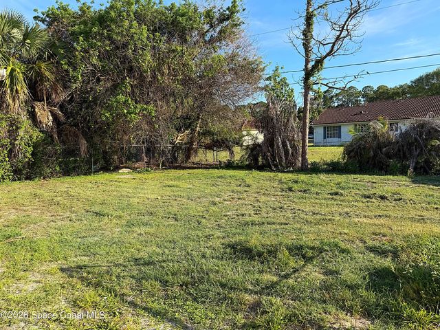 601 Sauders Road SE, Palm Bay, FL 32909