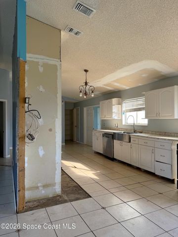 601 Sauders Road SE, Palm Bay, FL 32909