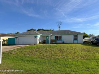 601 Sauders Road SE, Palm Bay, FL 32909