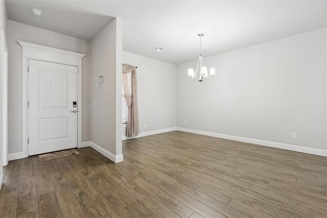 2504 NE 15th Street, Moore, OK 73160