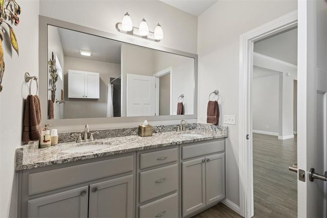 2504 NE 15th Street, Moore, OK 73160