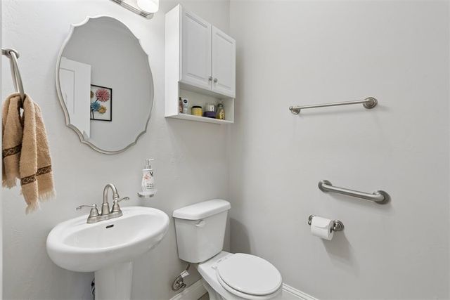 2504 NE 15th Street, Moore, OK 73160