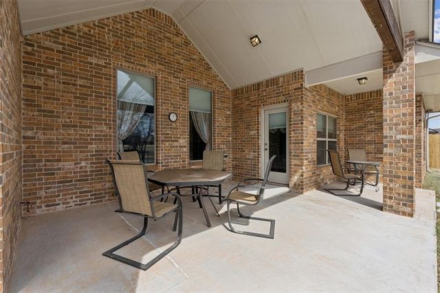 2504 NE 15th Street, Moore, OK 73160