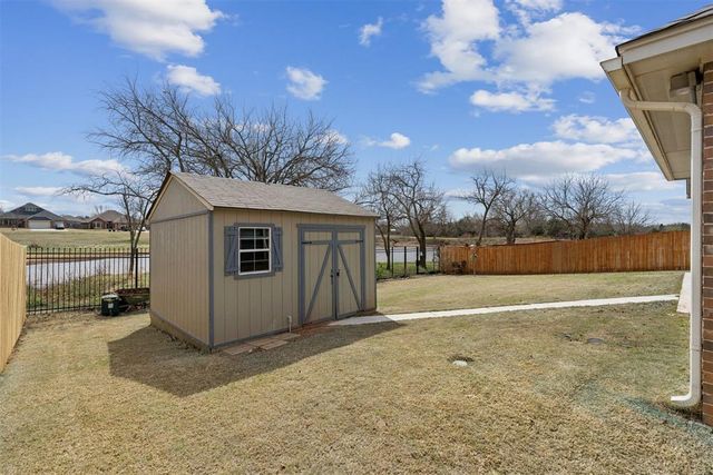 2504 NE 15th Street, Moore, OK 73160