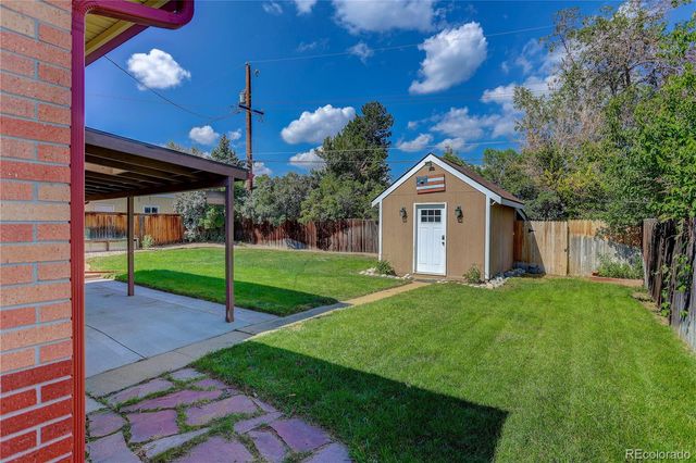 9823 W 53rd Avenue, Arvada, CO 80002