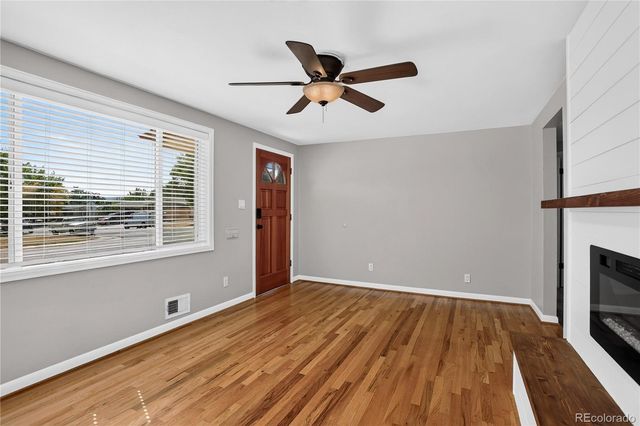 9823 W 53rd Avenue, Arvada, CO 80002