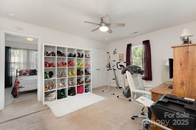 13412 Golden Apple Court, Charlotte, NC 28215