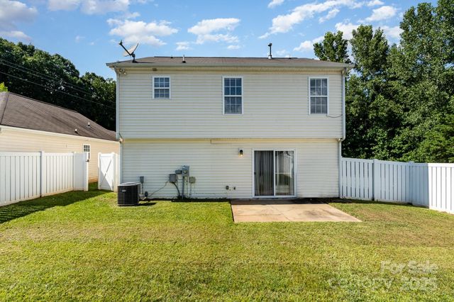 13412 Golden Apple Court, Charlotte, NC 28215