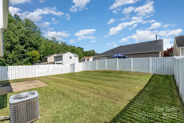 13412 Golden Apple Court, Charlotte, NC 28215