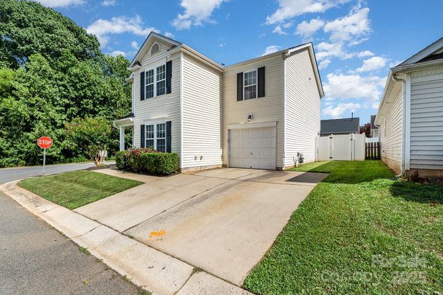 13412 Golden Apple Court, Charlotte, NC 28215