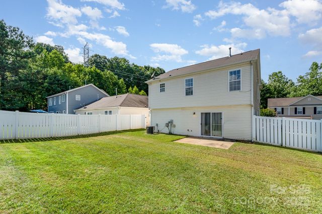 13412 Golden Apple Court, Charlotte, NC 28215