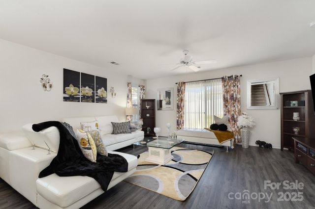 13412 Golden Apple Court, Charlotte, NC 28215