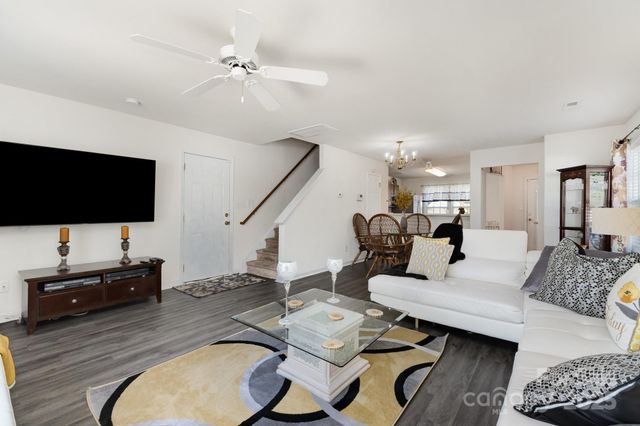 13412 Golden Apple Court, Charlotte, NC 28215