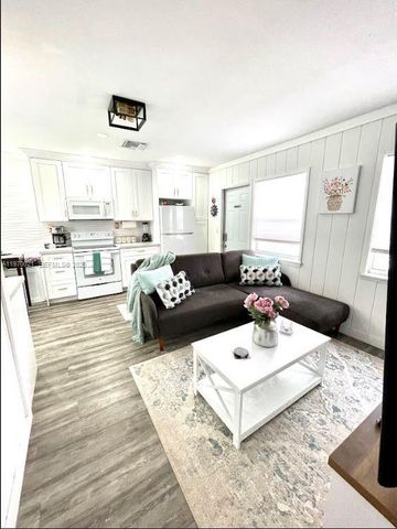 1218 N 24th Ave, Hollywood, FL 33020