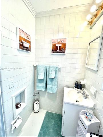 1218 N 24th Ave, Hollywood, FL 33020