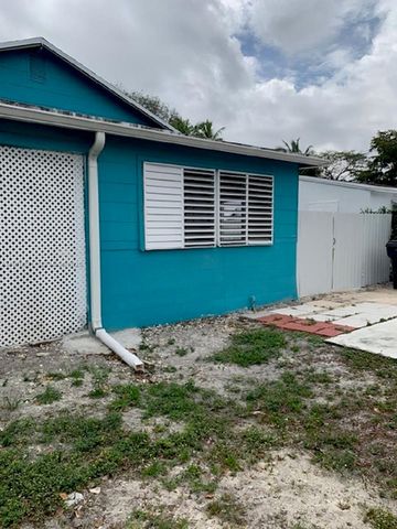 1218 N 24th Ave, Hollywood, FL 33020