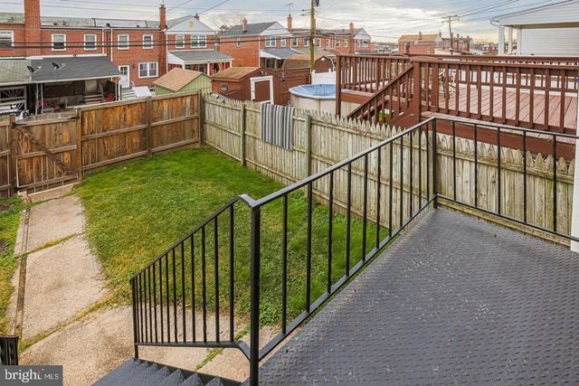 1637 MANOR RD, Dundalk, MD 21222
