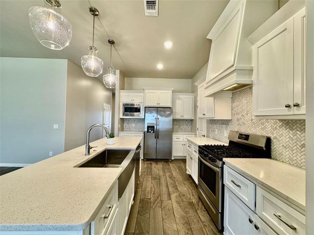 9101 NW 124th Street, Yukon, OK 73099