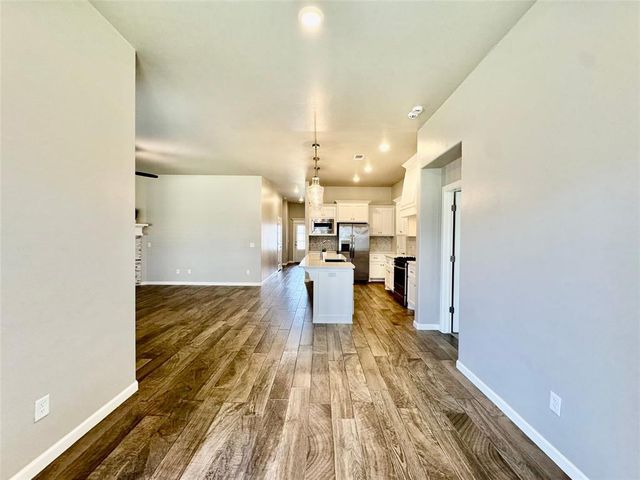 9101 NW 124th Street, Yukon, OK 73099