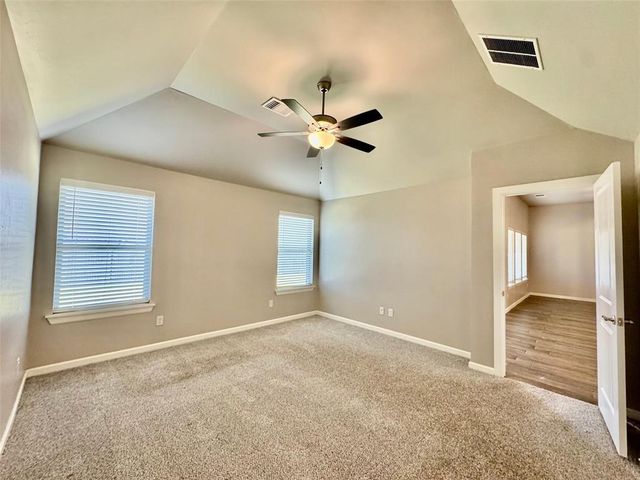 9101 NW 124th Street, Yukon, OK 73099
