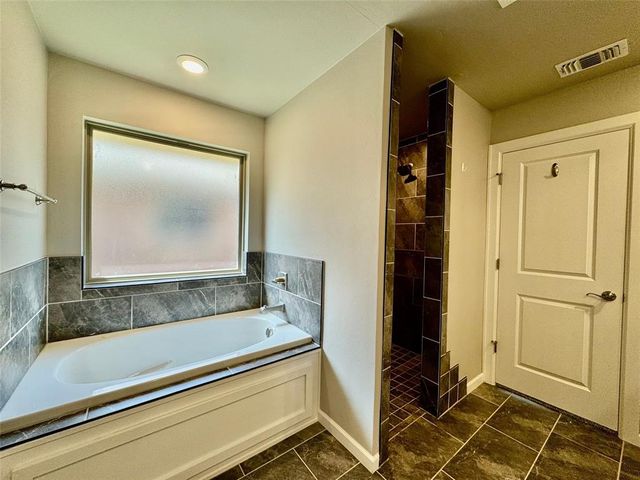 9101 NW 124th Street, Yukon, OK 73099