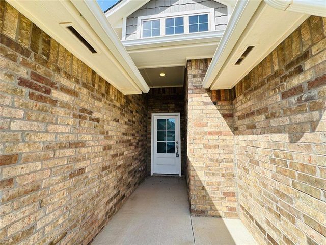 9101 NW 124th Street, Yukon, OK 73099