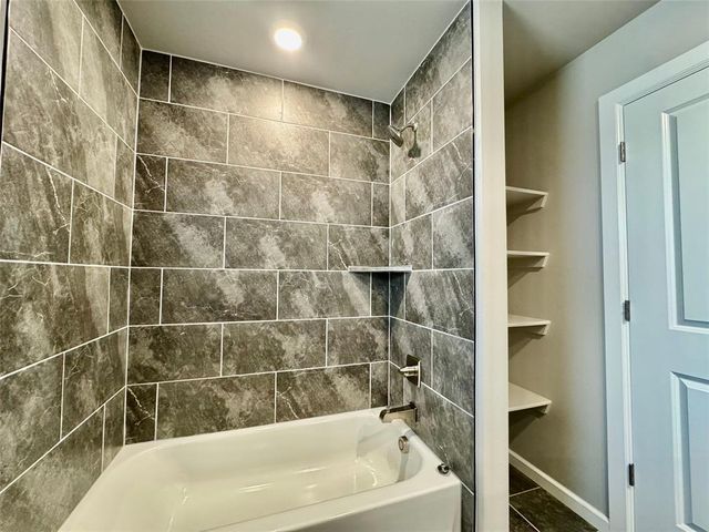 9101 NW 124th Street, Yukon, OK 73099