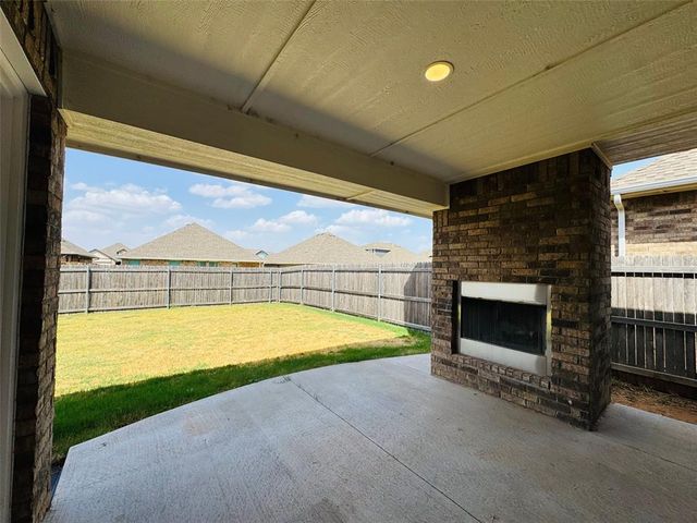 9101 NW 124th Street, Yukon, OK 73099