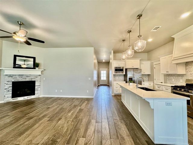 9101 NW 124th Street, Yukon, OK 73099