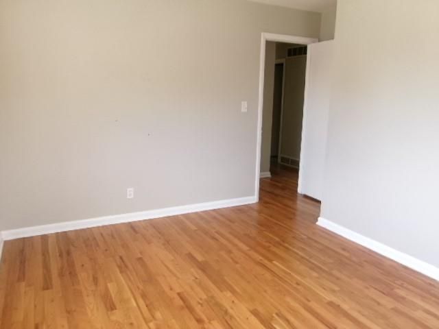 7624 E 75th Street E, Kansas City, MO 64138