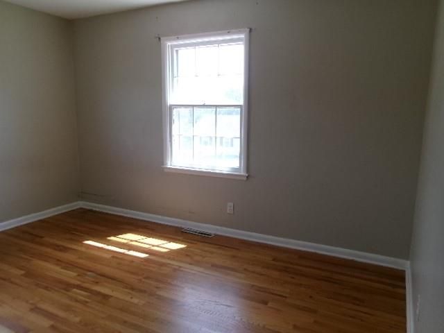 7624 E 75th Street E, Kansas City, MO 64138