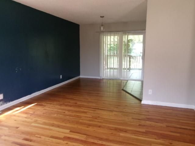 7624 E 75th Street E, Kansas City, MO 64138