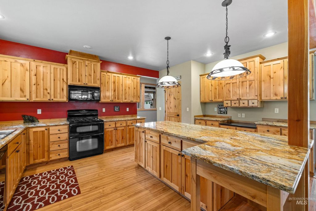 14199 Franklin Rd, McCall, ID 83638 photo 12