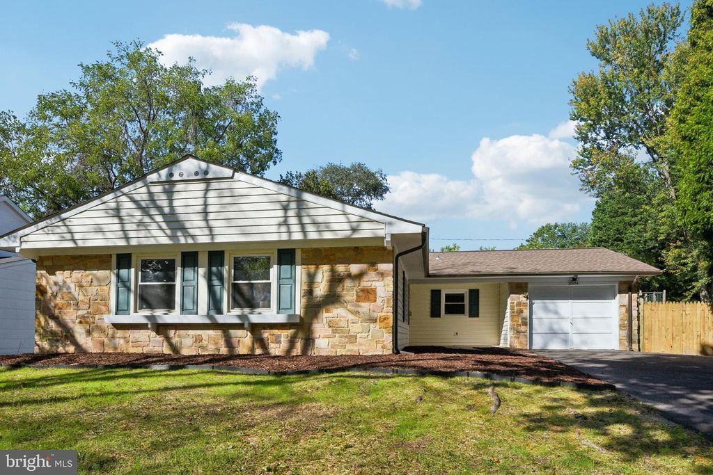 2504 KINDERBROOK LN, Bowie, MD 20715