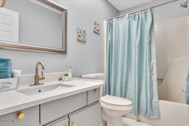 217 Long Meadow Lane, Rotterdam, NY 12306