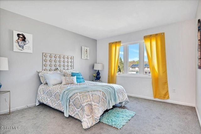 217 Long Meadow Lane, Rotterdam, NY 12306