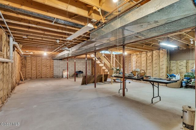 217 Long Meadow Lane, Rotterdam, NY 12306