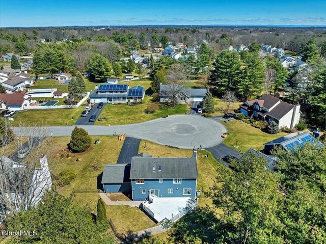 217 Long Meadow Lane, Rotterdam, NY 12306