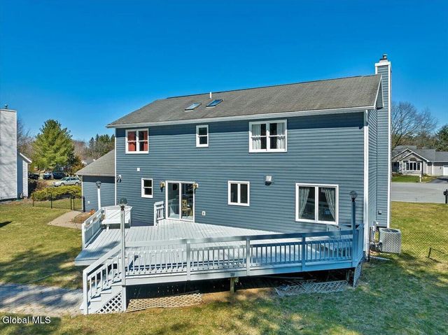 217 Long Meadow Lane, Rotterdam, NY 12306