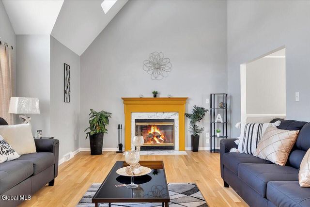 217 Long Meadow Lane, Rotterdam, NY 12306