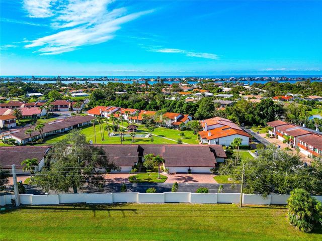 707 SORRENTO INLET 707, Nokomis, FL 34275