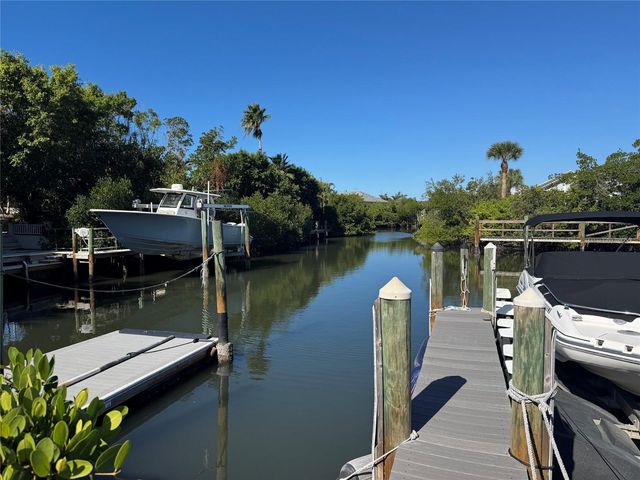 707 SORRENTO INLET 707, Nokomis, FL 34275