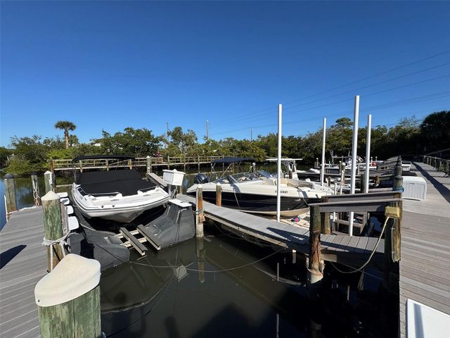 707 SORRENTO INLET 707, Nokomis, FL 34275