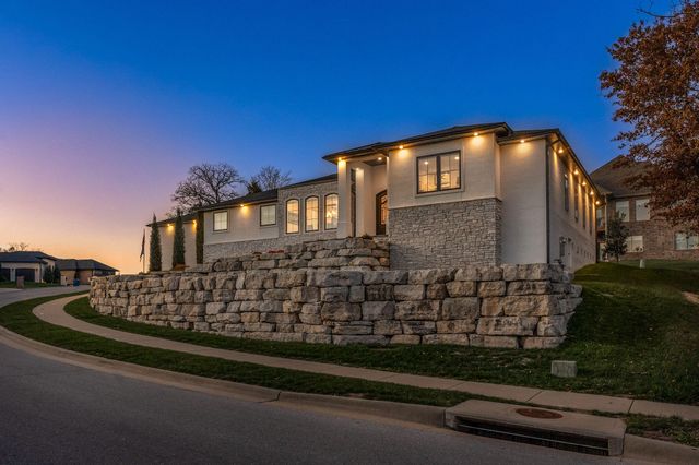 3705 E Cypress Street, Springfield, MO 65802