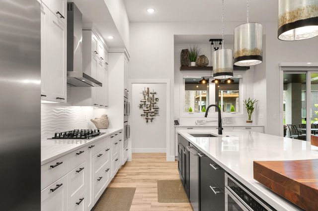 3705 E Cypress Street, Springfield, MO 65802