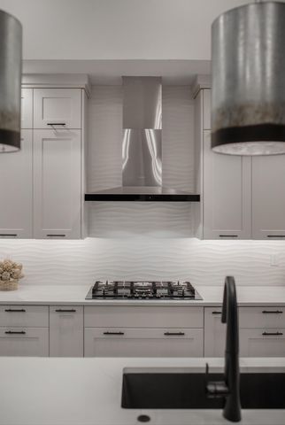 3705 E Cypress Street, Springfield, MO 65802