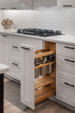 3705 E Cypress Street, Springfield, MO 65802