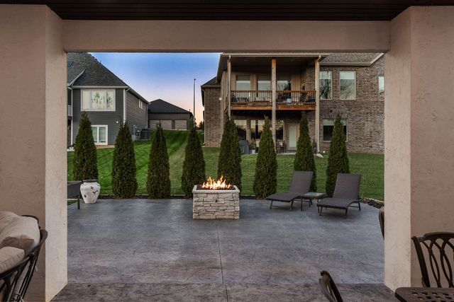 3705 E Cypress Street, Springfield, MO 65802