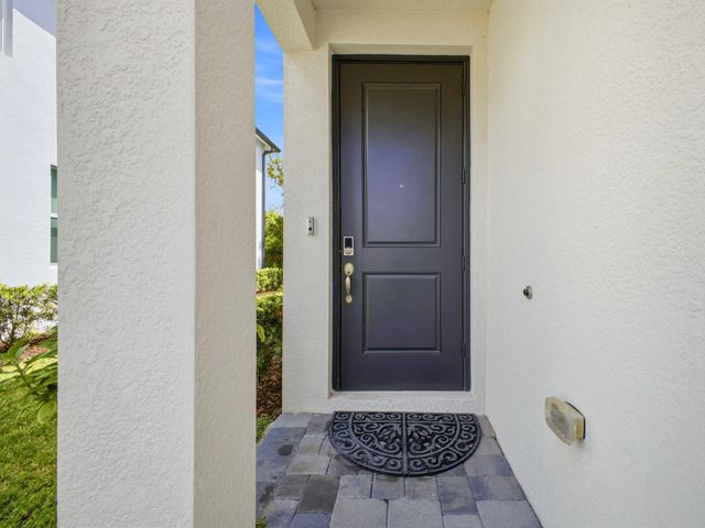 5720 Mentmore Drive, West Palm Beach, FL 33407