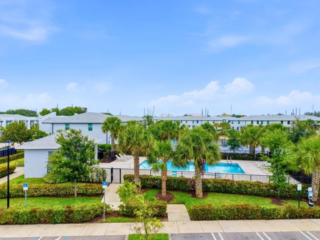 5720 Mentmore Drive, West Palm Beach, FL 33407